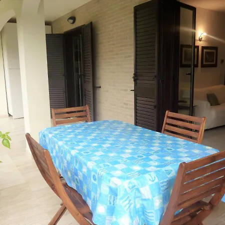 Apartment Micaene Luxury Pineto